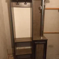 جاکفشی با آینه قدی