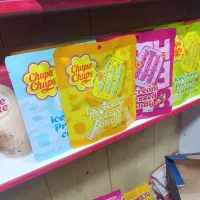 فروشنده خانوم حضوری
