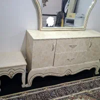 اینه دراور وصندلی