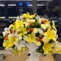 دسته گل و باکس گل به قیمت عمده