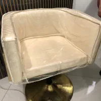 میزناخن و صندلی و‌ترولی