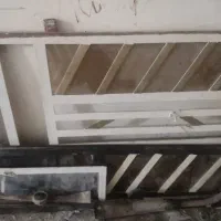 درب حال و یک عدد پنجره