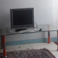 مانیتور و میز