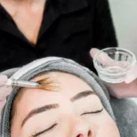 فیشیال تخصص پوست با جدیدترین متد و دستگاههای روز