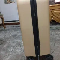 چمدون مسافرتی متوسط