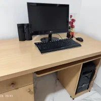 میز کامپیوتر