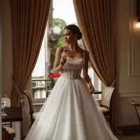 حدود 50 لباس عروس بصورت یک‌جا واگذار می‌شود