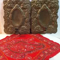 یک جفت شمعدان دیوارکوب برنجی