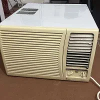 کولر پنجره ایی در حد نو