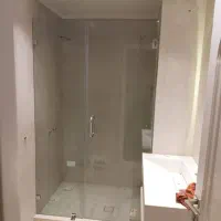 حمام شیشه ای درب کشویی