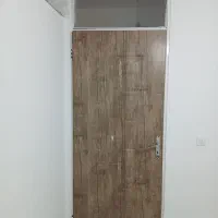 چارچوب در با خود در