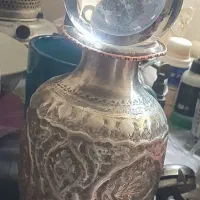 گلدان مسی آنتیک و گوی شیشه ای
