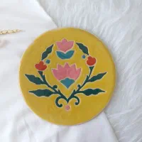بشقاب سفالی و زیر لعابی