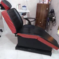 صندلی و آینه