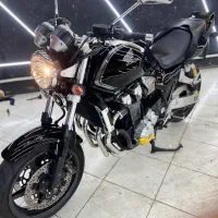 خدمات پولیش و واکس و تشخیص رنگ‌سیار در محل