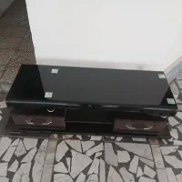 میز تلویزیون در حد نو
