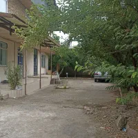 ویلایی-کلنگی-با-استخوان-بندی-اصیل-در-مرکز-کیاشهر