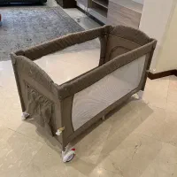 تخت کودک قابل حمل