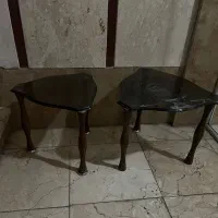 دو عدد عسلی