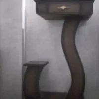 میز تلفن و۲عددلوستر