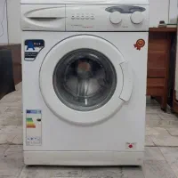 لباسشویی بسیار تمیز در حد نو
