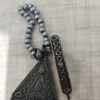 پلاک و گیره سر نقره