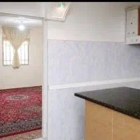 اپارتمان ۱۰۰ متری  شهرک گلدسته بحر خیابان اصلی