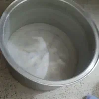 یک عدد قابلمه بزرگ به فروش می رسد