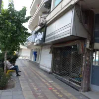 مغازه بر اصلی دو نبش دایر .هر شغلی .بالکن.زیرزمین.