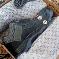 دوجفت‌کفش‌کار‌‌،‌کوهنوردی