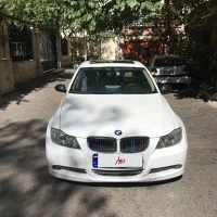 بی ام و ۳۲۰i بدون رنگ