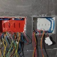 برقکار لوله کش آب و برق ساختمان سرویس کولر