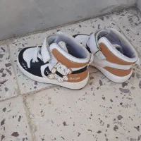 کفش بچگانه