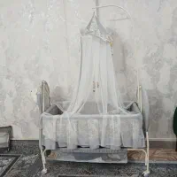 گهواره کنارمادر