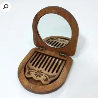 آینه چوبی شانه دار