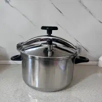 سماور برقی. و سماور گازی و ارامپز