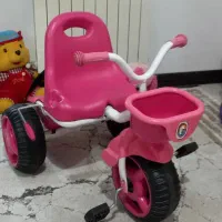 سه چرخه کاملا نو تا به حال بیرون از خونه نرفته
