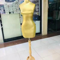 فروش مایکن پایه چوبی طلایی و چوب لباسی