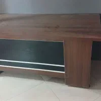 میز چوبی اداری