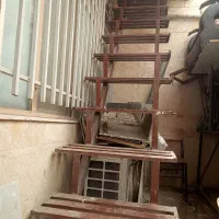 راه پله فلزی آهنی