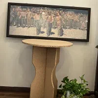 میز  تلفن و دکور و یادبود