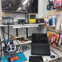 تعمیرکار موبایل . کرایه میز یا حقوق ثابت