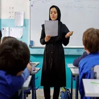 جویای کار دارای پوشه کار و دفتر مدیریت