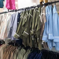 فروشنده آقا  لباس زنانه و مردانه/ فروشگاه های دوبی