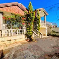 ویلا نیم پیلوت پارکینگ سرپوشیده دو تراس و بالکن