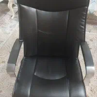 صندلی مدیریتی برند رایانه صنعت