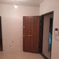 آپارتمان نوساز آیت‌الله کاشانی