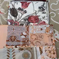 چند عدد روسری نو