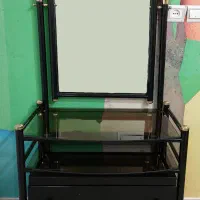 میز توالت فرفوژه به همراه دراور دارای سه کشو