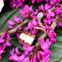 عکاسی و تولید محتوا برای محصولا و کانال شما